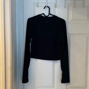 Nike Women's Black Long Sleeve Cropped Tee